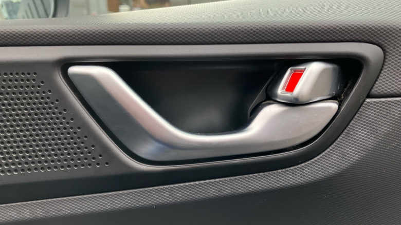 Hyundai IONIQ 1.6 GDi Plug-in Hybrid Premium 5dr DCT Hatchback